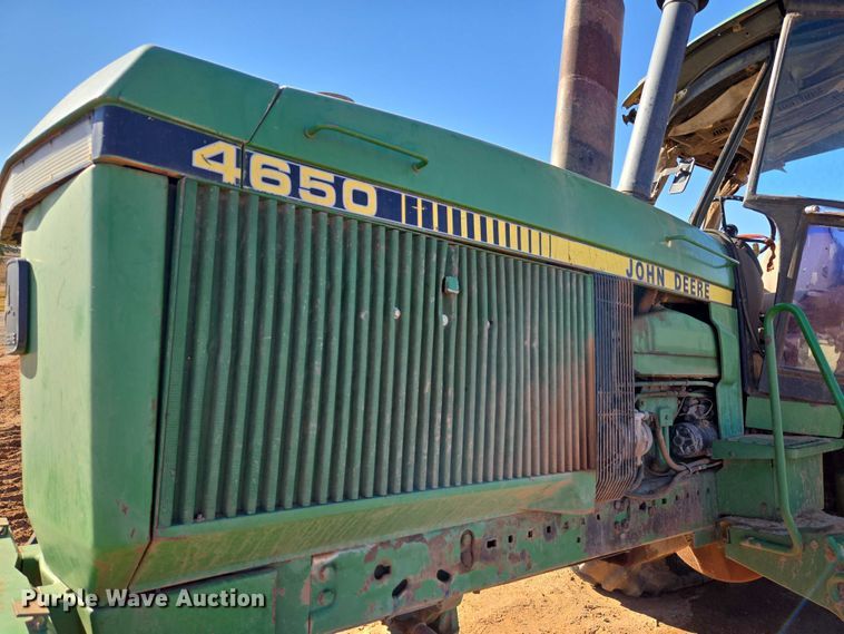 image for item ET5237 1988 John Deere 4650 tractor