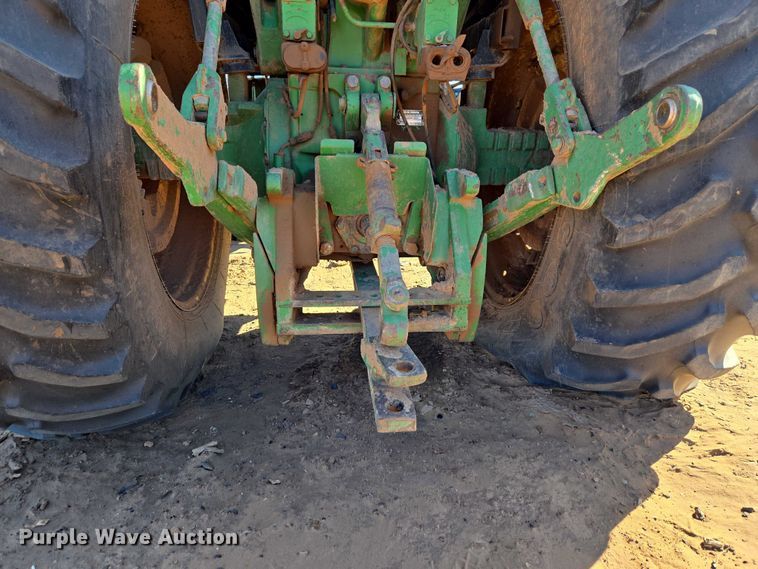 image for item ET5237 1988 John Deere 4650 tractor