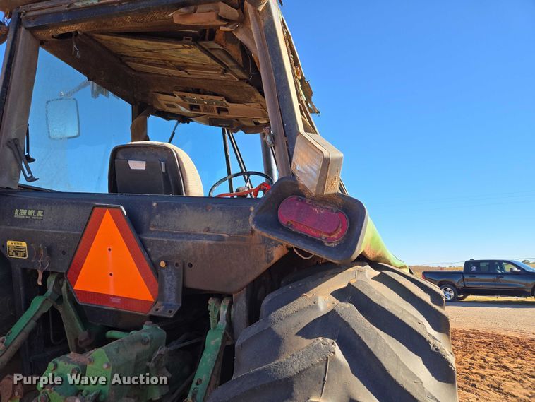 image for item ET5237 1988 John Deere 4650 tractor