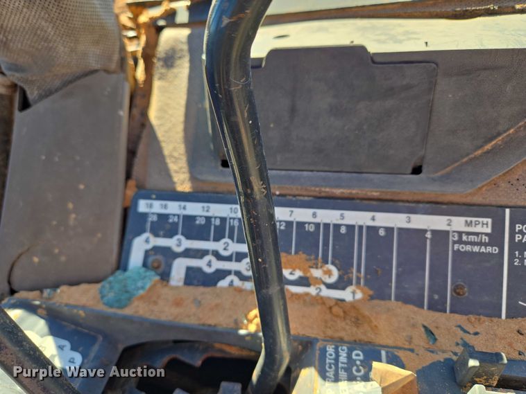 image for item ET5237 1988 John Deere 4650 tractor