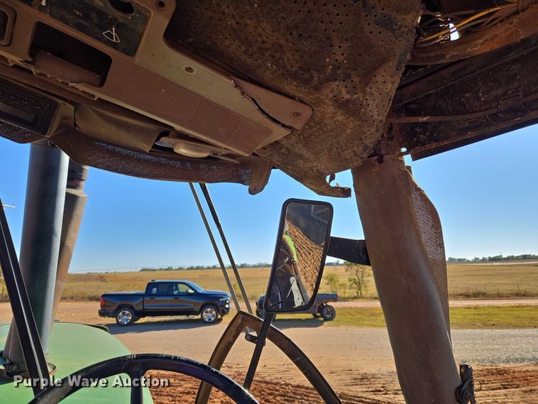 image for item ET5237 1988 John Deere 4650 tractor