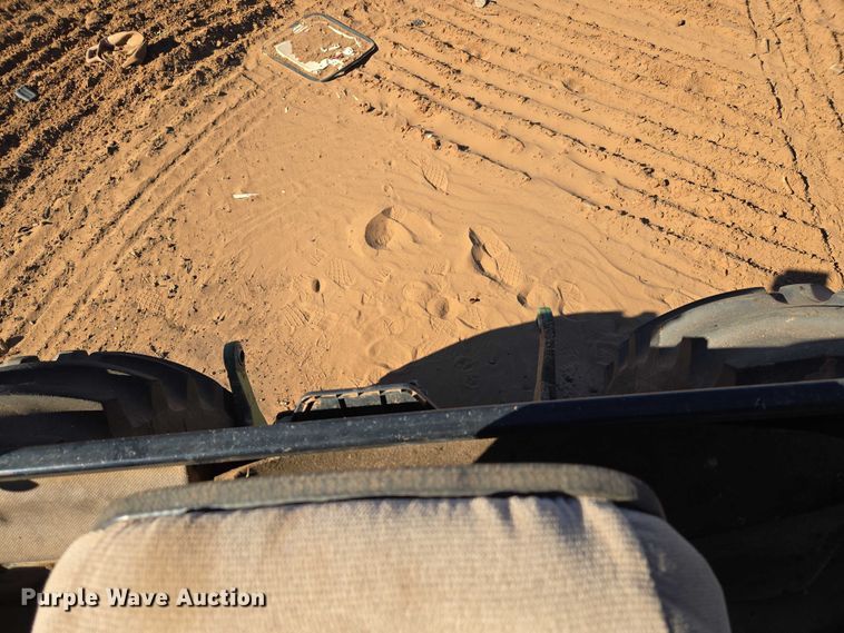 image for item ET5237 1988 John Deere 4650 tractor