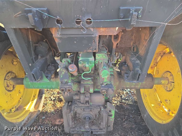 image for item ET5242 1977 John Deere 4230 tractor