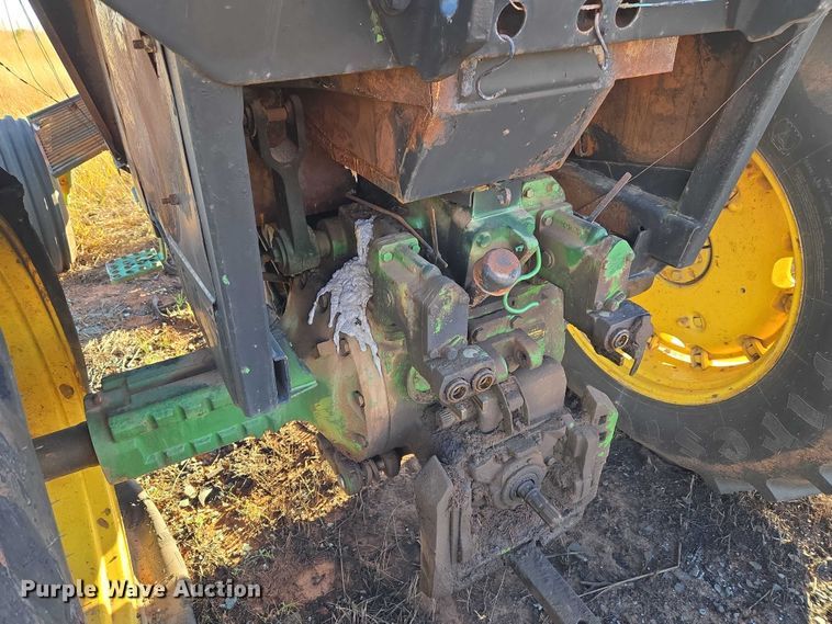 image for item ET5242 1977 John Deere 4230 tractor