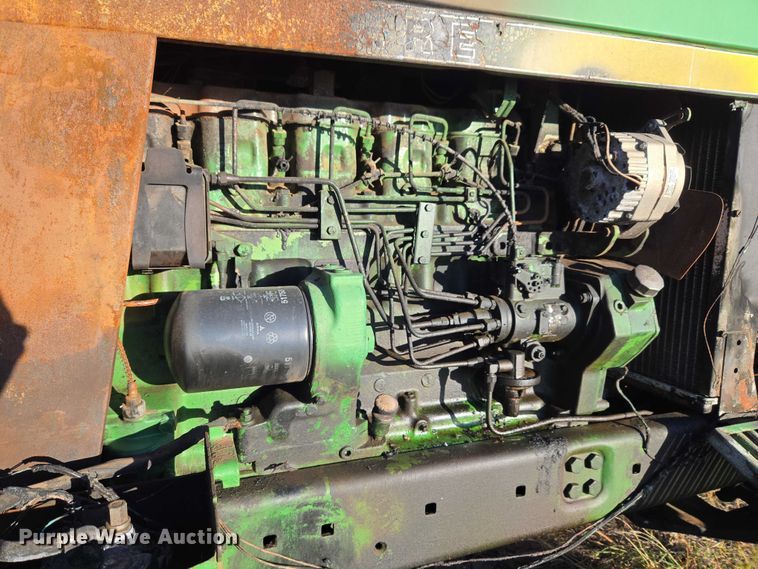 image for item ET5242 1977 John Deere 4230 tractor