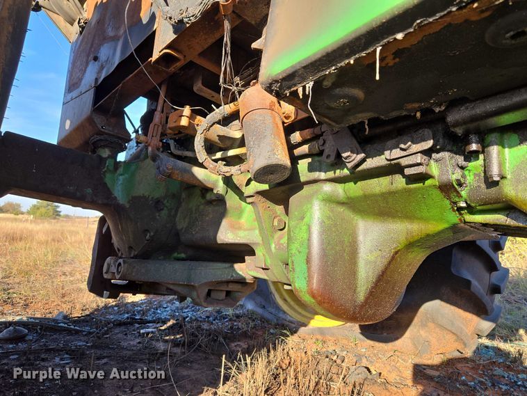 image for item ET5242 1977 John Deere 4230 tractor