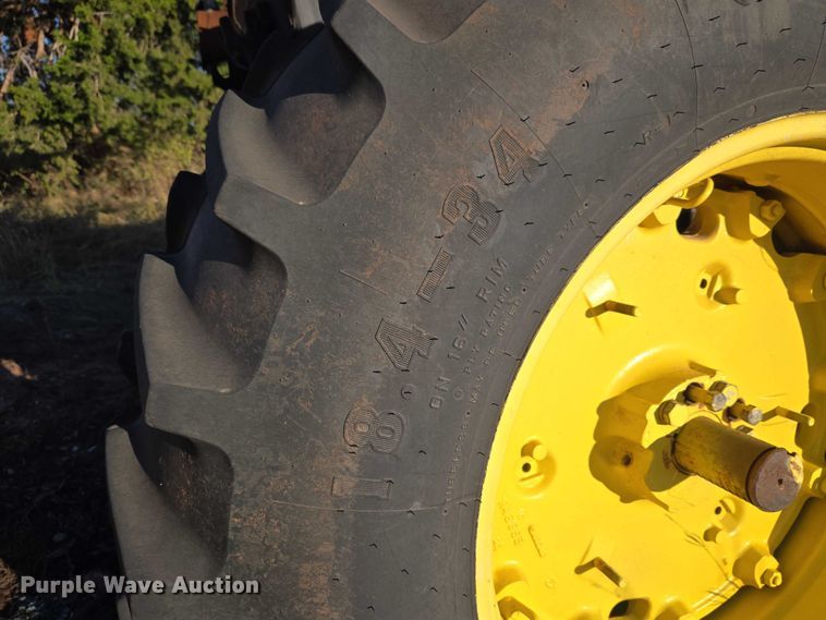 image for item ET5242 1977 John Deere 4230 tractor