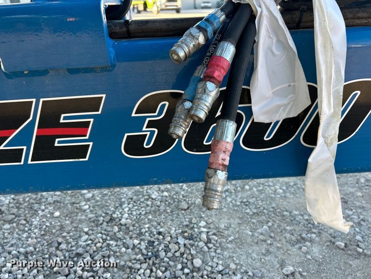 image for item ET6597 Kinze 3600 no-till planter