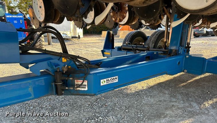 image for item ET6597 Kinze 3600 no-till planter