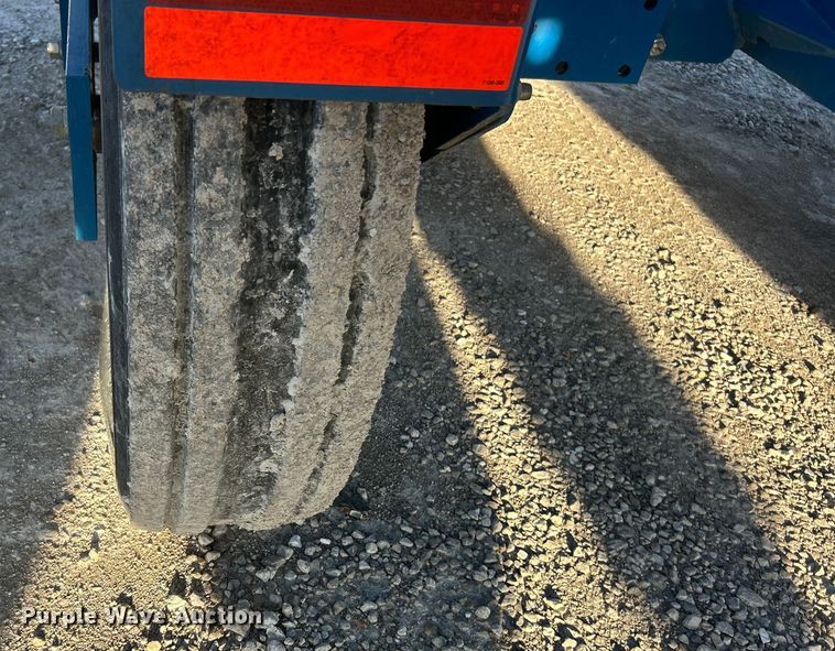 image for item ET6597 Kinze 3600 no-till planter