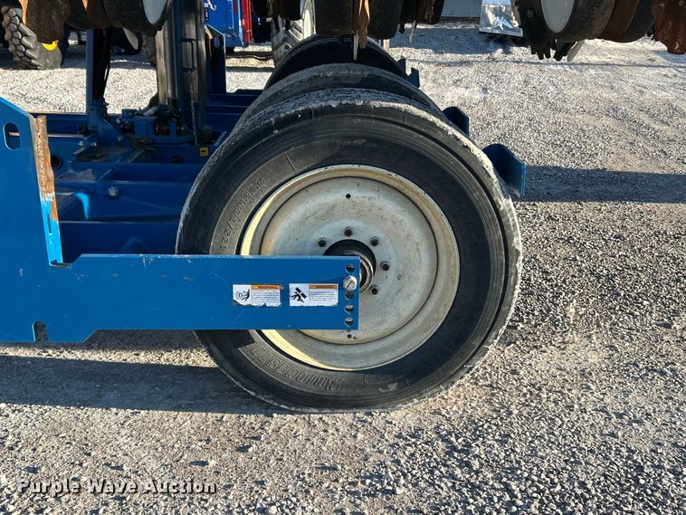 image for item ET6597 Kinze 3600 no-till planter