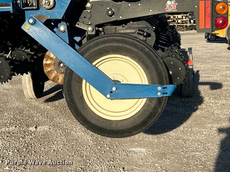 image for item ET6597 Kinze 3600 no-till planter