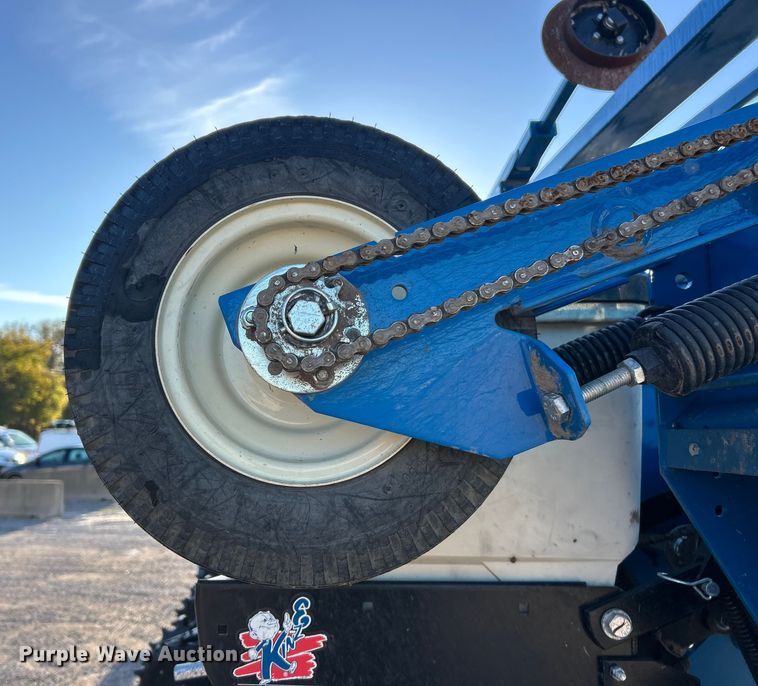 image for item ET6597 Kinze 3600 no-till planter
