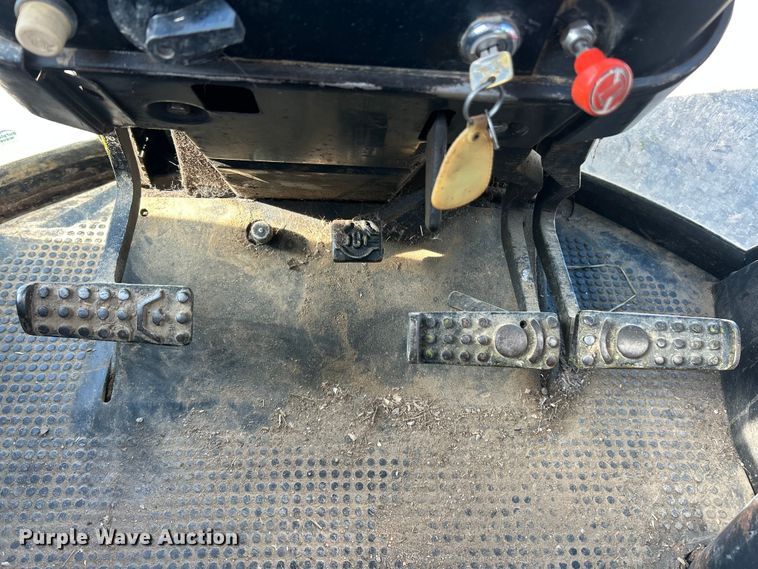 image for item ET6647 1981 John Deere 4440 tractor