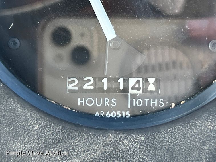 image for item ET6647 1981 John Deere 4440 tractor