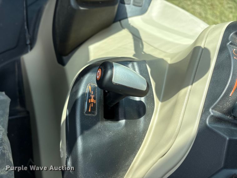 image for item ET7192 2023 Massey Ferguson 5711 Dyna-4 MFWD tractor