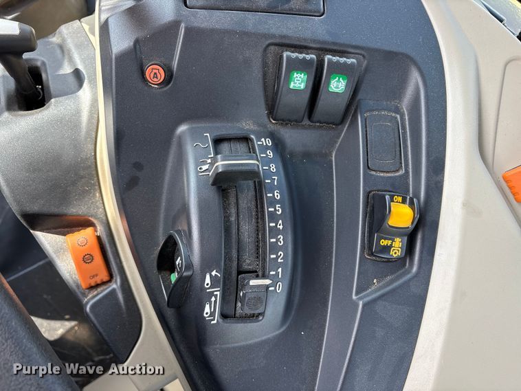 image for item ET7192 2023 Massey Ferguson 5711 Dyna-4 MFWD tractor