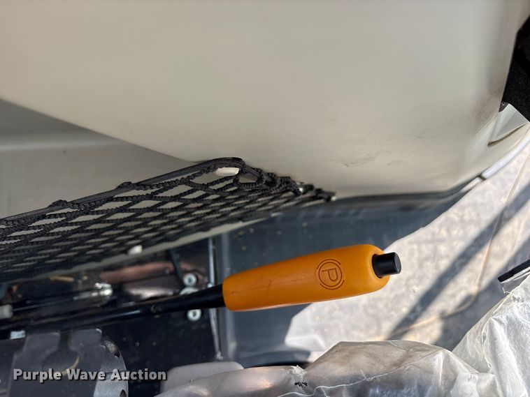 image for item ET7192 2023 Massey Ferguson 5711 Dyna-4 MFWD tractor