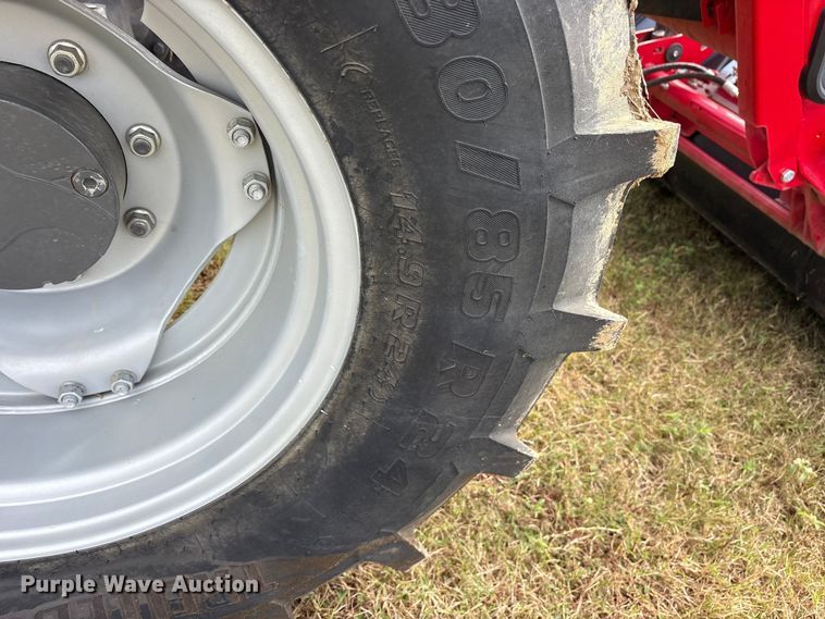 image for item ET7192 2023 Massey Ferguson 5711 Dyna-4 MFWD tractor