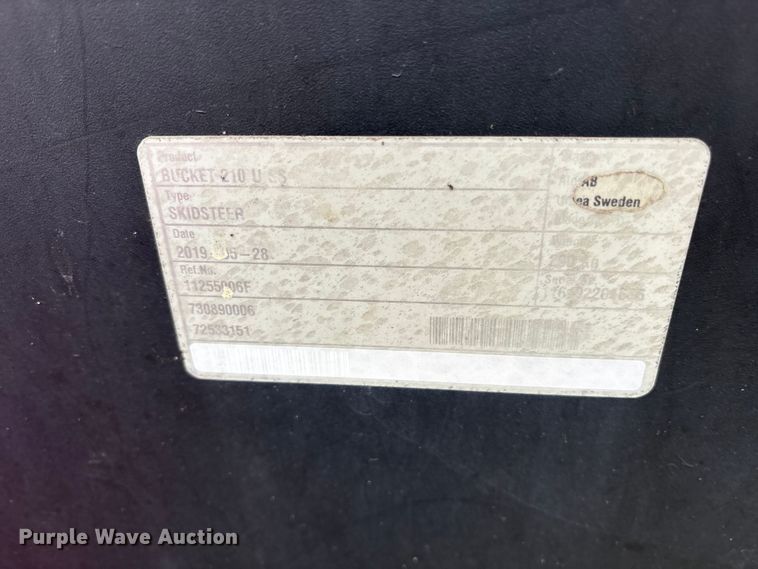 image for item ET7193 2015 Mahindra 105S MFWD tractor