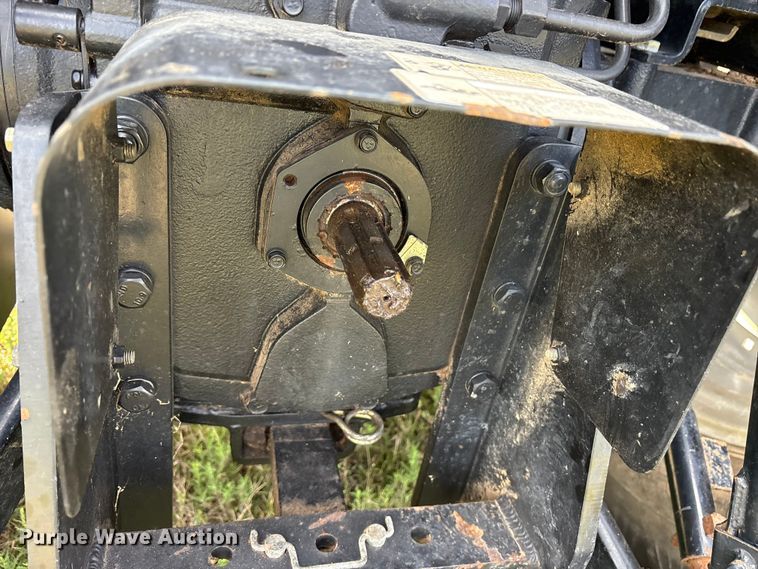 image for item ET7193 2015 Mahindra 105S MFWD tractor