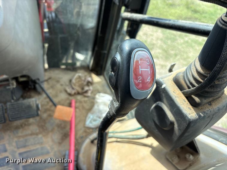 image for item ET7193 2015 Mahindra 105S MFWD tractor