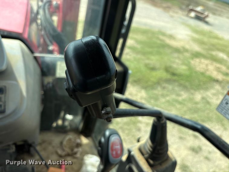 image for item ET7193 2015 Mahindra 105S MFWD tractor