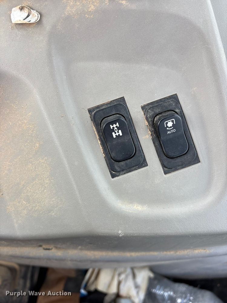 image for item ET7193 2015 Mahindra 105S MFWD tractor