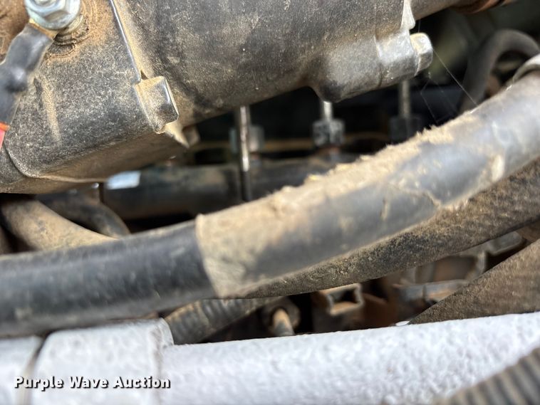 image for item ET7193 2015 Mahindra 105S MFWD tractor