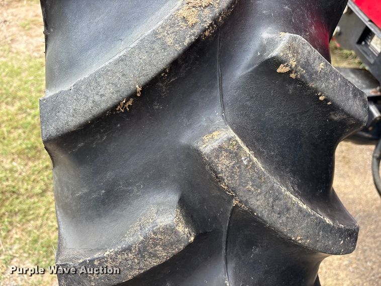 image for item ET7193 2015 Mahindra 105S MFWD tractor