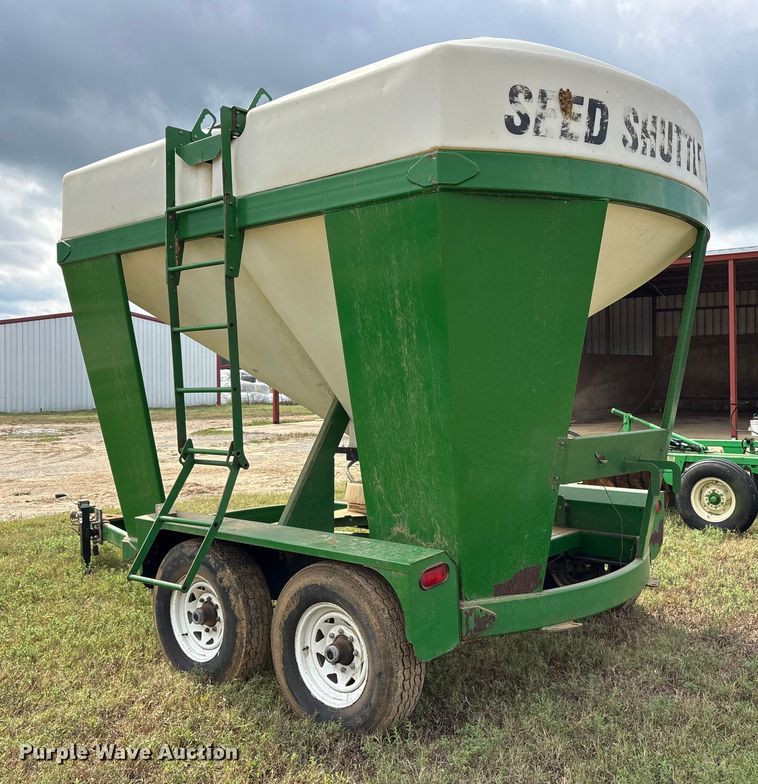 image for item ET7194 Norwood Seed Shuttle SS290 seed tender