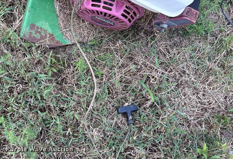 image for item ET7194 Norwood Seed Shuttle SS290 seed tender