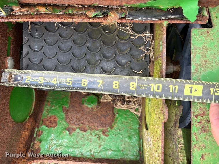 image for item ET7194 Norwood Seed Shuttle SS290 seed tender