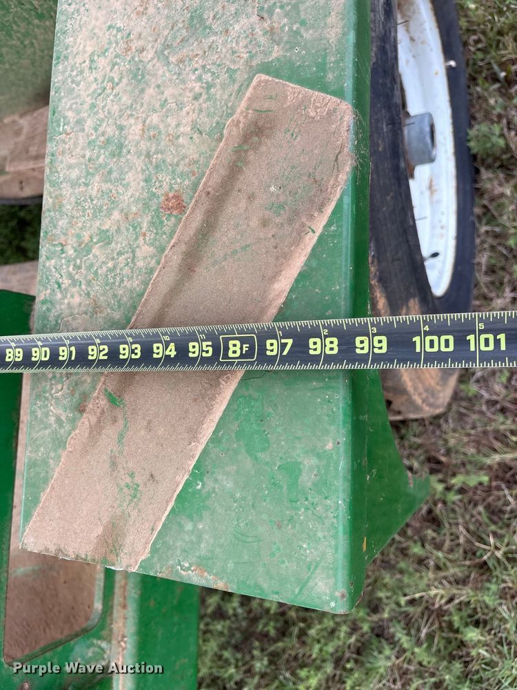 image for item ET7194 Norwood Seed Shuttle SS290 seed tender