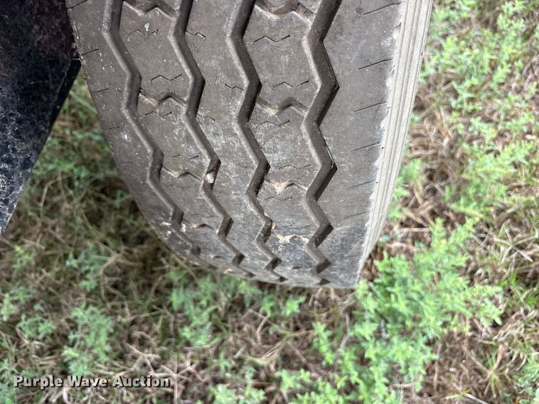 image for item ET7194 Norwood Seed Shuttle SS290 seed tender