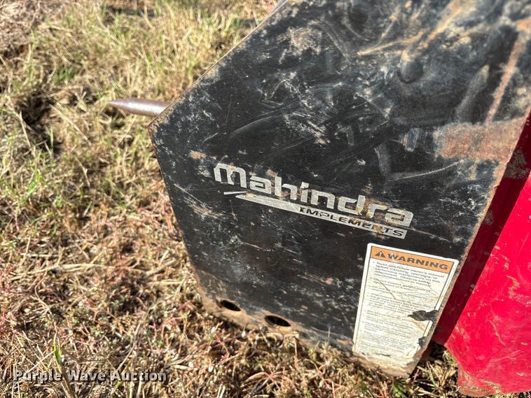 image for item ET7196 2015 Mahindra 5570 MFWD tractor