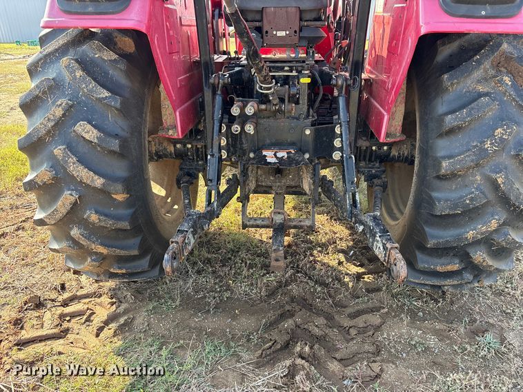 image for item ET7196 2015 Mahindra 5570 MFWD tractor