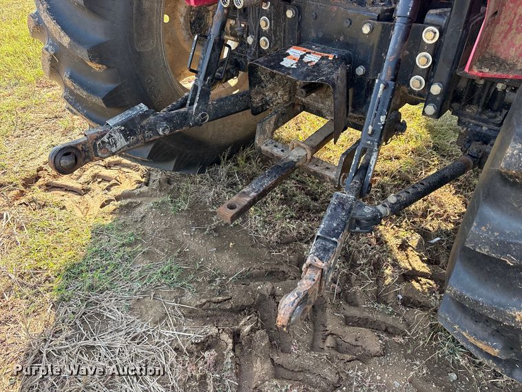 image for item ET7196 2015 Mahindra 5570 MFWD tractor