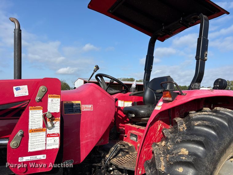 image for item ET7196 2015 Mahindra 5570 MFWD tractor