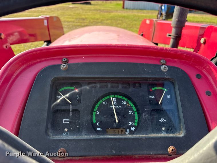 image for item ET7196 2015 Mahindra 5570 MFWD tractor