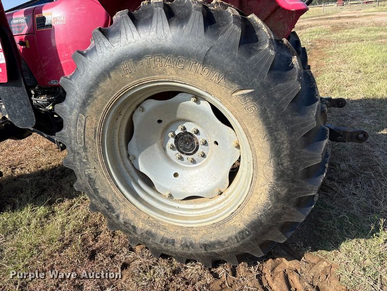 image for item ET7196 2015 Mahindra 5570 MFWD tractor