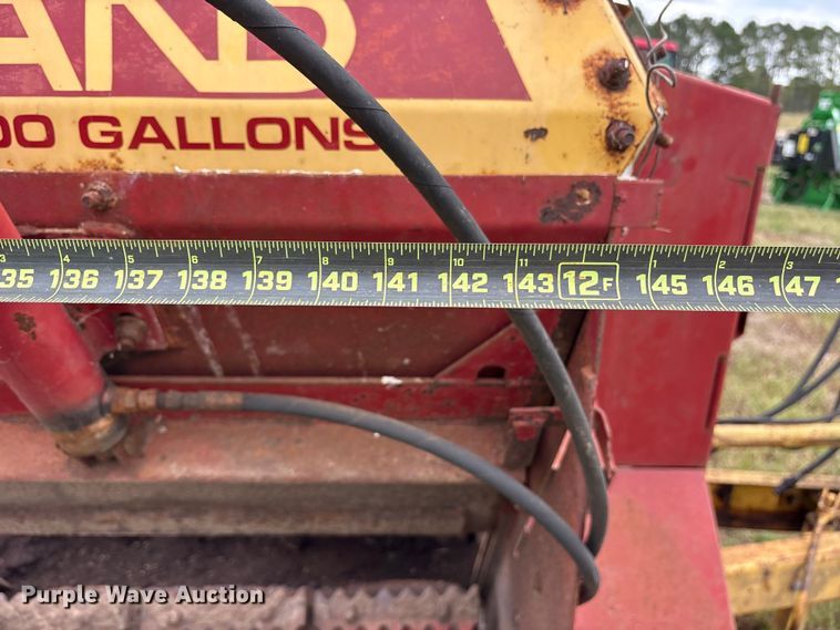 image for item ET7204 New Hilland 305 manure spreader