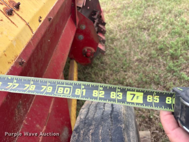 image for item ET7204 New Hilland 305 manure spreader