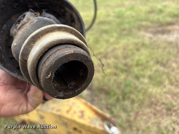 image for item ET7204 New Hilland 305 manure spreader