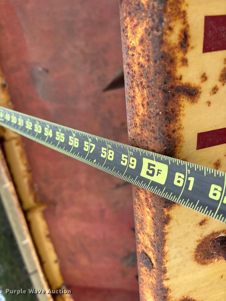 image for item ET7204 New Hilland 305 manure spreader