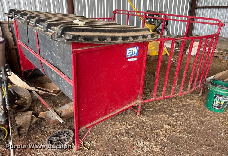 image for item ET7206 BW Farm & Ranch creep feeder