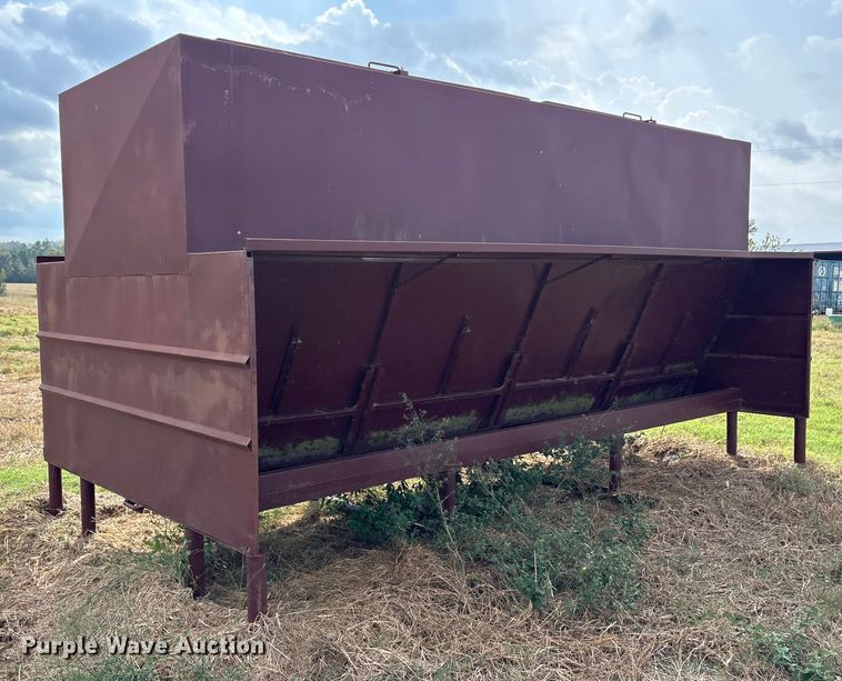 image for item ET7207 Livestock feeder