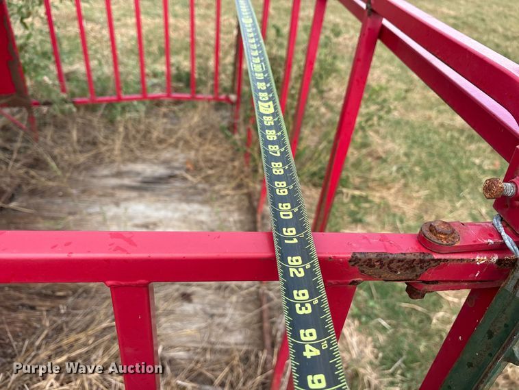 image for item ET7208 BW Farm & Ranch creep feeder