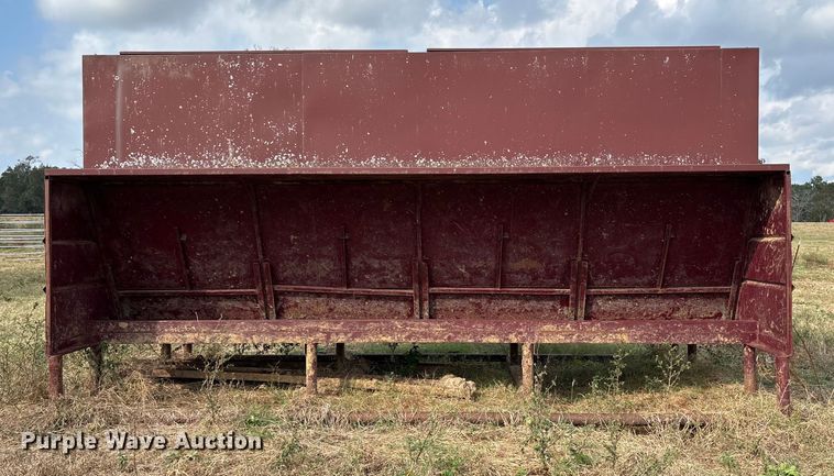 image for item ET7210 Livestock feeder