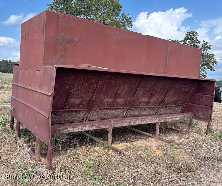 image for item ET7211 Livestock feeder